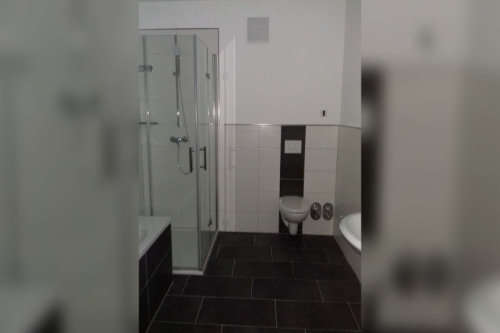p56_10.jpg